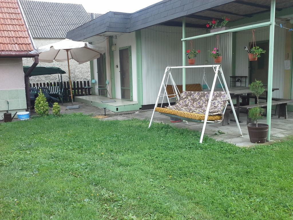 Utulny Privat Apartment เวลคีเมเดียร์ ภายนอก รูปภาพ